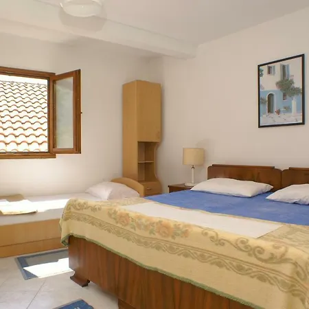 Apartman Apartments By The Sea Igrane, Makarska - 2622